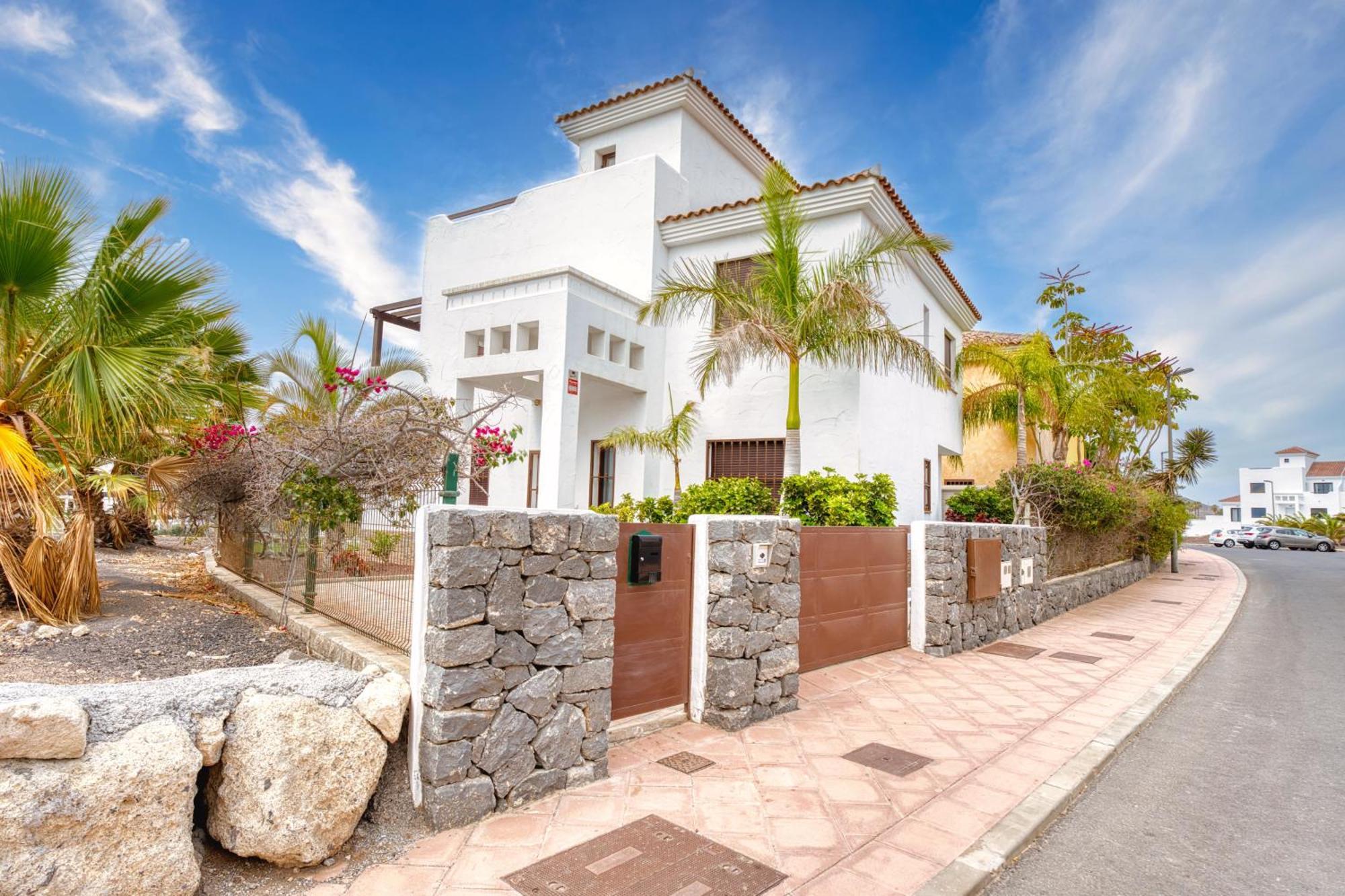 Villa Laurisilva In Amarilla Golf 圣米格尔德阿沃纳 外观 照片
